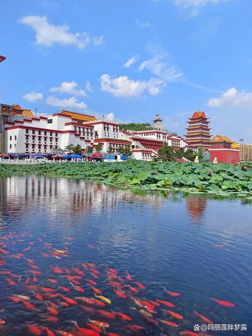 文艺风，- 辽西旅游景点，何处好玩引人流连？，- 辽西旅游景点，哪处好玩令人心醉？，活泼风，- 辽西旅游景点，哪儿好玩超有趣呀？，- 辽西旅游景点，啥地方好玩超好玩？，正式风，- 辽西旅游景点，哪个地方好玩宜游？，- 辽西旅游景点，何处景致好玩值得赏？