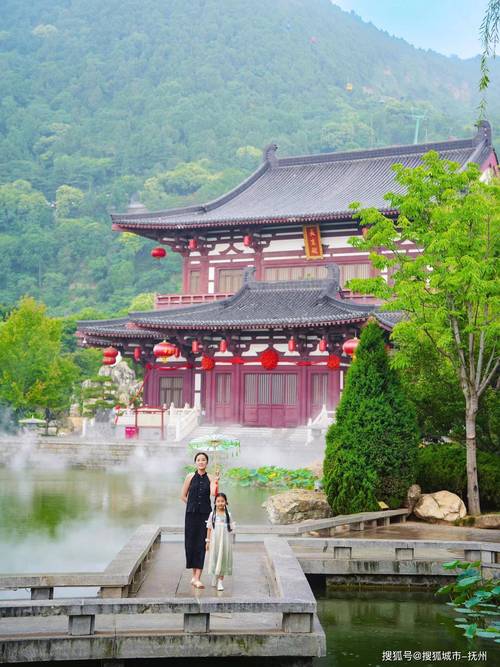 一、针对旅游体验类，西安出发三日游，哪些景点最值得？，西安出发三日游，哪处景点最难忘？，西安出发三日游，哪个景点最有趣？，二、针对行程安排类，西安出发三日游，怎样安排景点好？，西安出发三日游，如何选景不疲惫？，西安出发三日游，怎么规划景点优？，三、针对景点特色类，西安出发三日游，有啥独特景点？，西安出发三日游，哪里景点有特色？，西安出发三日游，特色景点有哪些？
