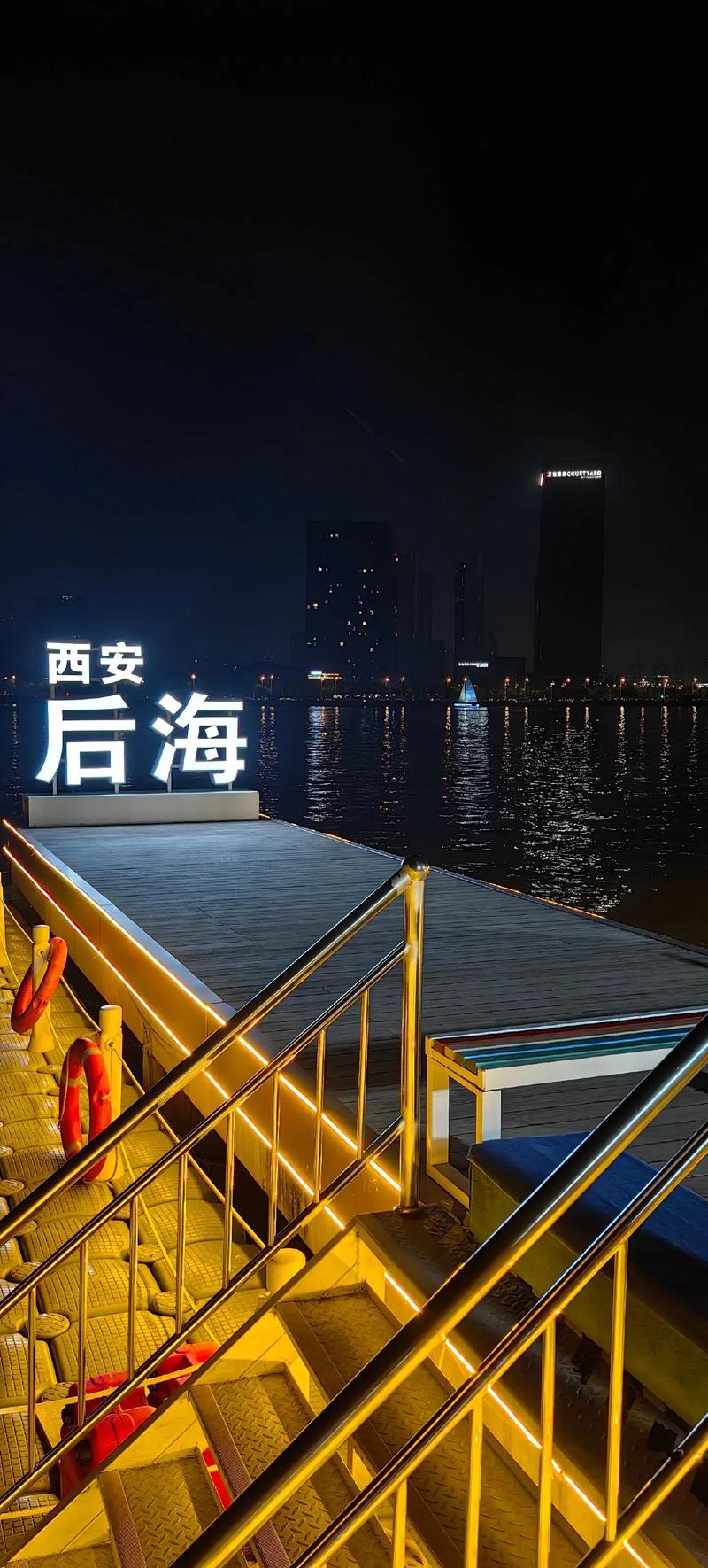 文艺风，- 西安附近，哪处旅游城看海景最佳？，- 西安周边旅游，何处是观海绝佳之选？，直白风，- 西安附近旅游城市，看海最佳点在哪？，- 西安周边旅游，看海最佳地点究竟在哪？