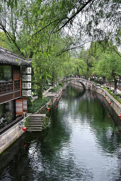 春天哪里的旅游景点好玩一点
