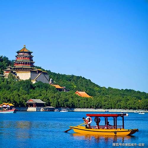 中国哪里的旅游景点好玩一点