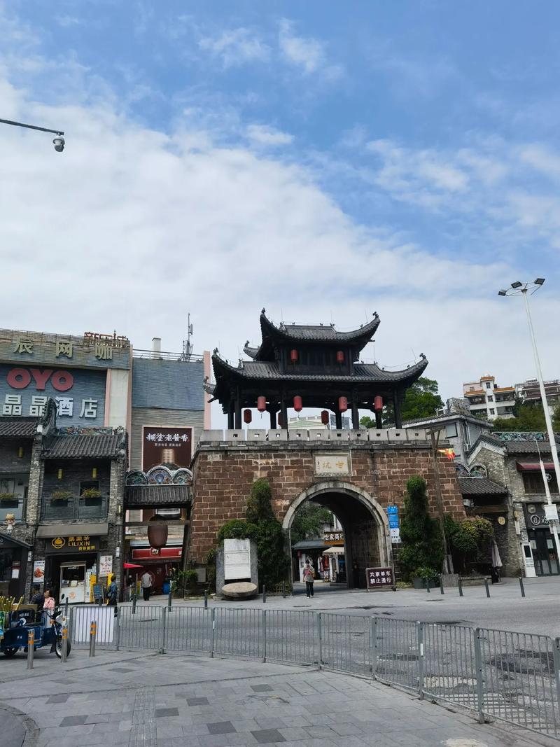 龙岗旅游景点哪里好玩的