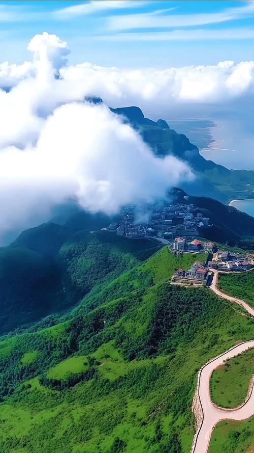 云端旅游景点哪里好玩一点