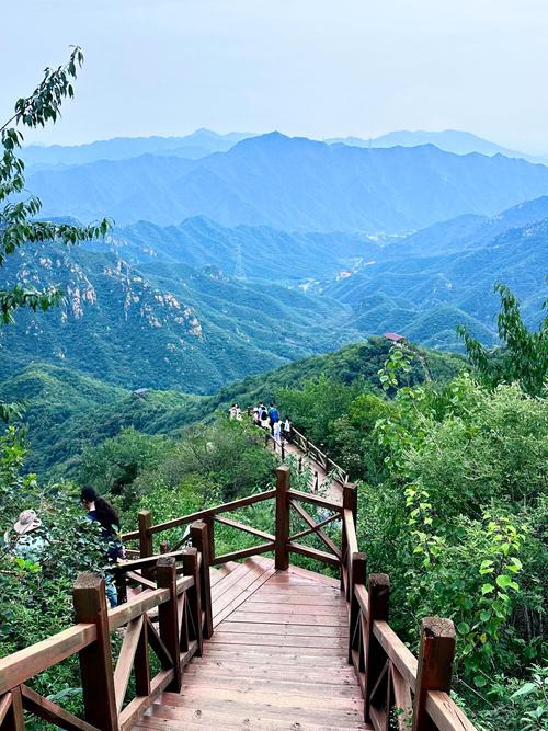 哪里旅游景点爬山最好玩的