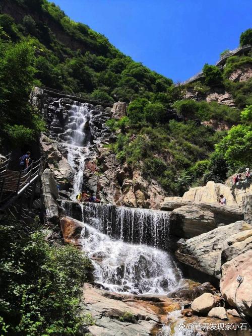 哪里的旅游景点比较好玩一点