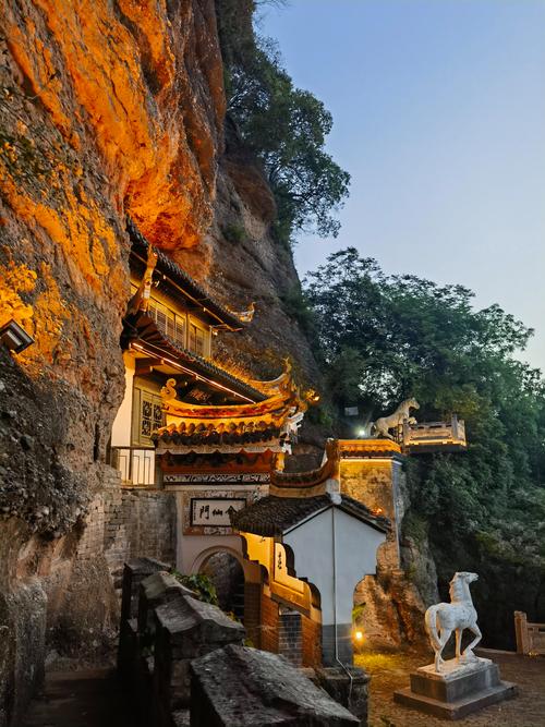 南章旅游景点哪里好玩的